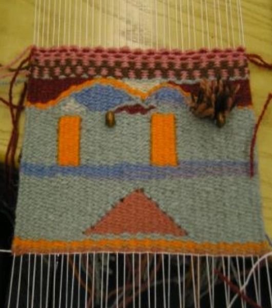 Woven tapestry courses