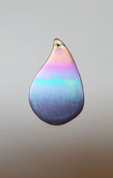 the delicate colours of anodised titanium are just so beautiful - mini workshop at Simply Amazing Jewellery School