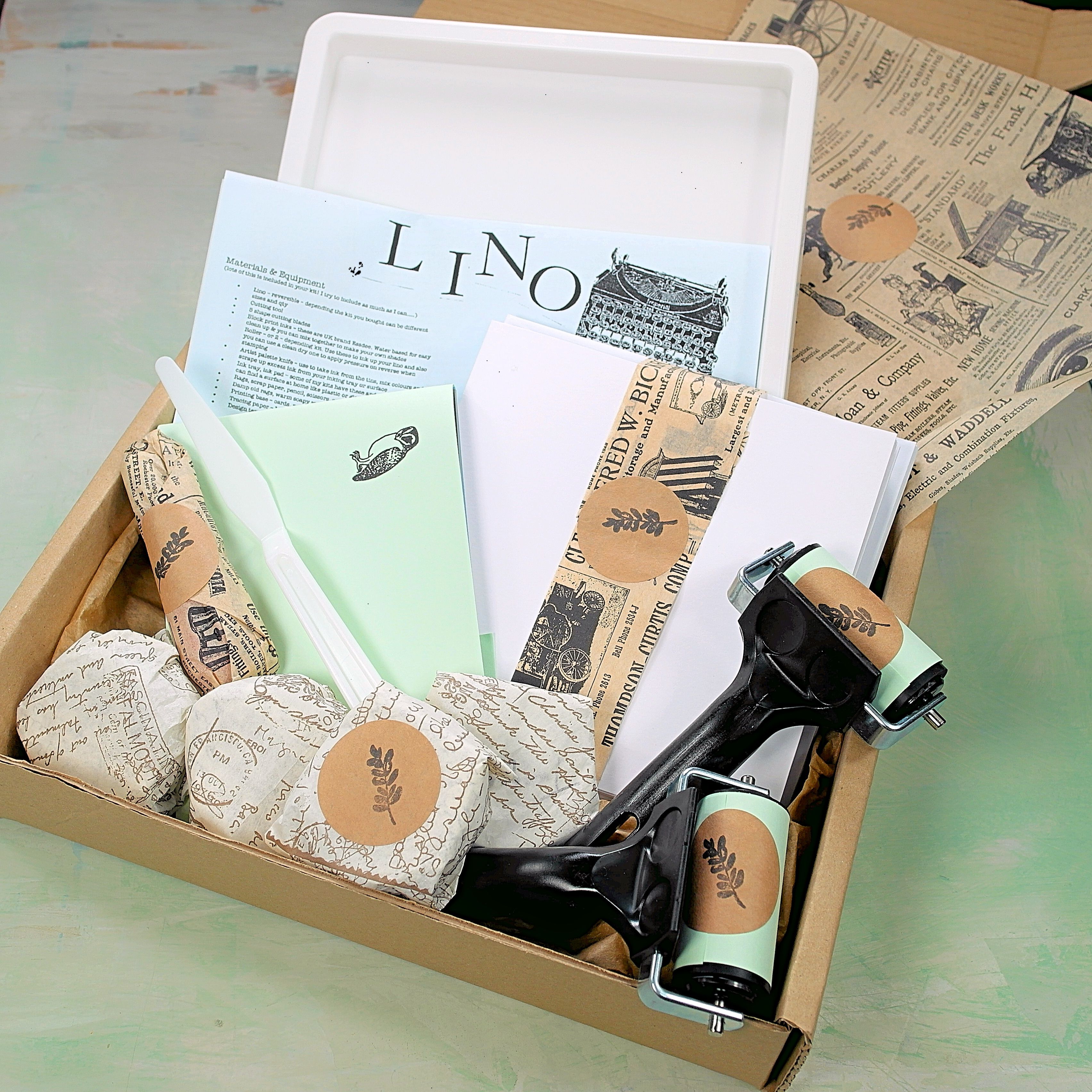 Classic Linocut & Print Kit with 10 items, choose your own colours, UK made  with video tutorials