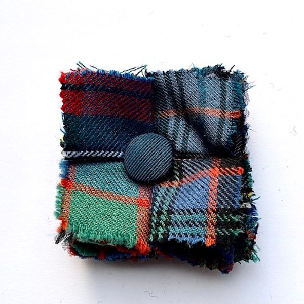 Tartan layered handmade brooch  - option 7