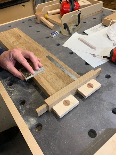 You will use a combination of hand tools and machinery, and learn the best way to measure, mark and cut the joints for this piece of furniture.