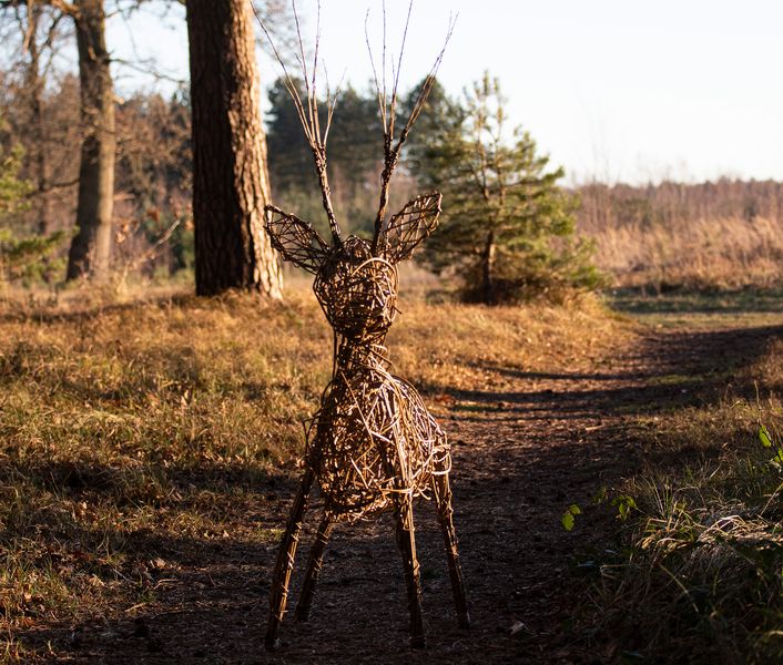 stag willow sculpture willow weaving