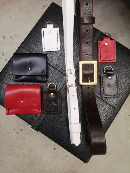 leather accessories
