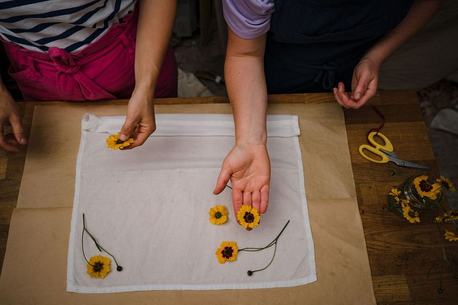 Making eco print scarf