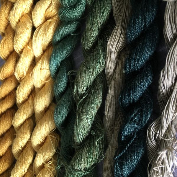 Green and yellow natural dyes