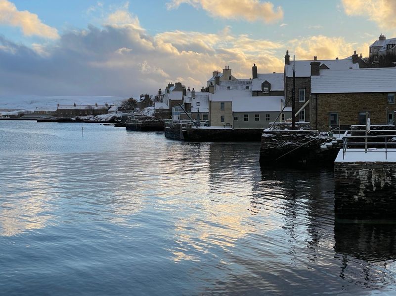 Stromness in the snow from the jetty