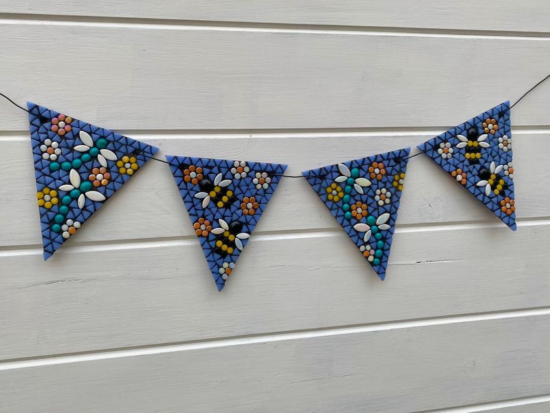 outdoor decoration make your own garden bunting