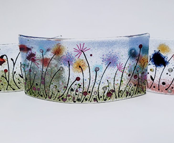Meadow flower candle bend using fused glass