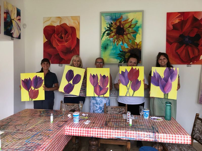 Large acrylic Flowers... Painting party
