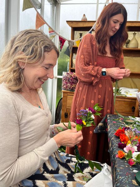 Mother of the bride making her crown