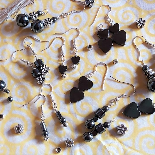 All the silver and gems required to create 4 pairs of SP Earrings