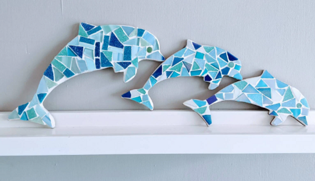 3 dolphin family DIY mosaic kit