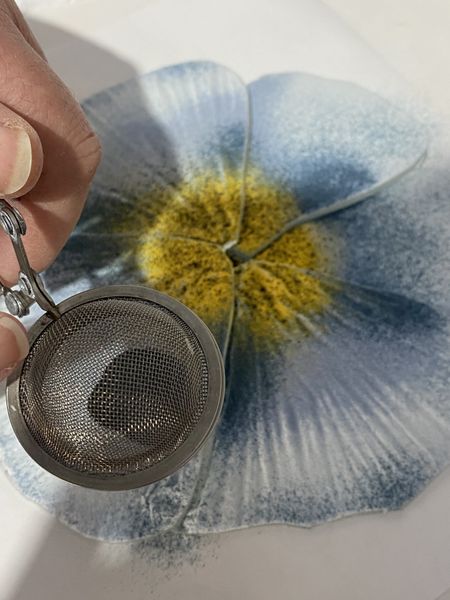Learn all about decorating with frits and powders