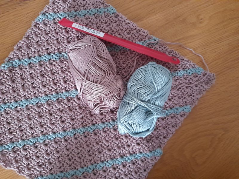 Crochet kit for summer mats