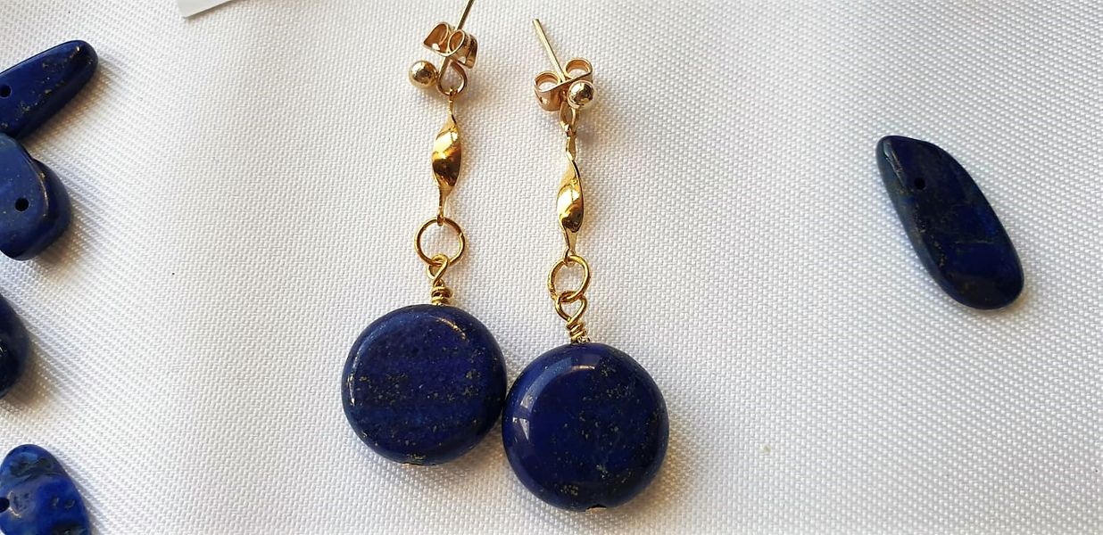 ♥  Completed Lapis Lazuli Gold Pated Earrings Kit  ♥
How Gorgeous are these?