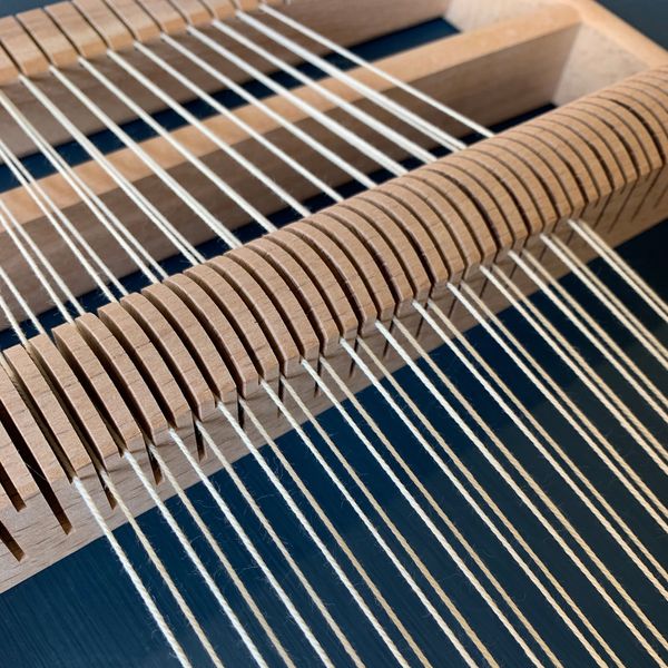 Rotating Heddle Bar for quicker and easier weaving