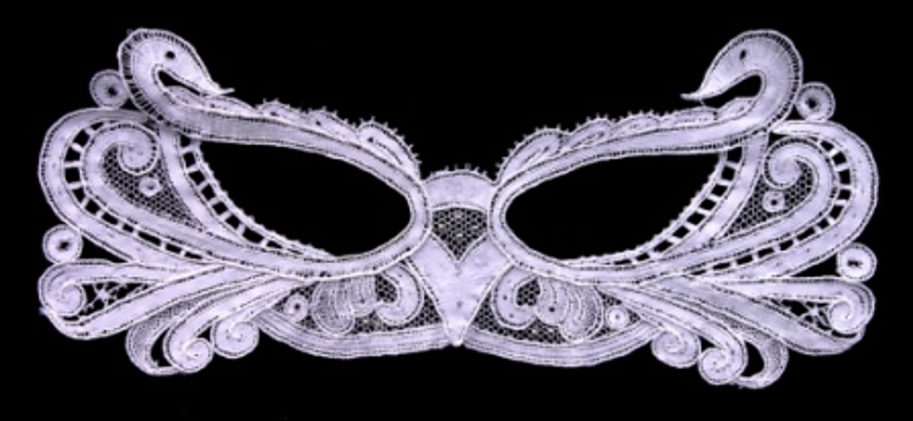 Duchesse Lace - Fancy Dress Mask