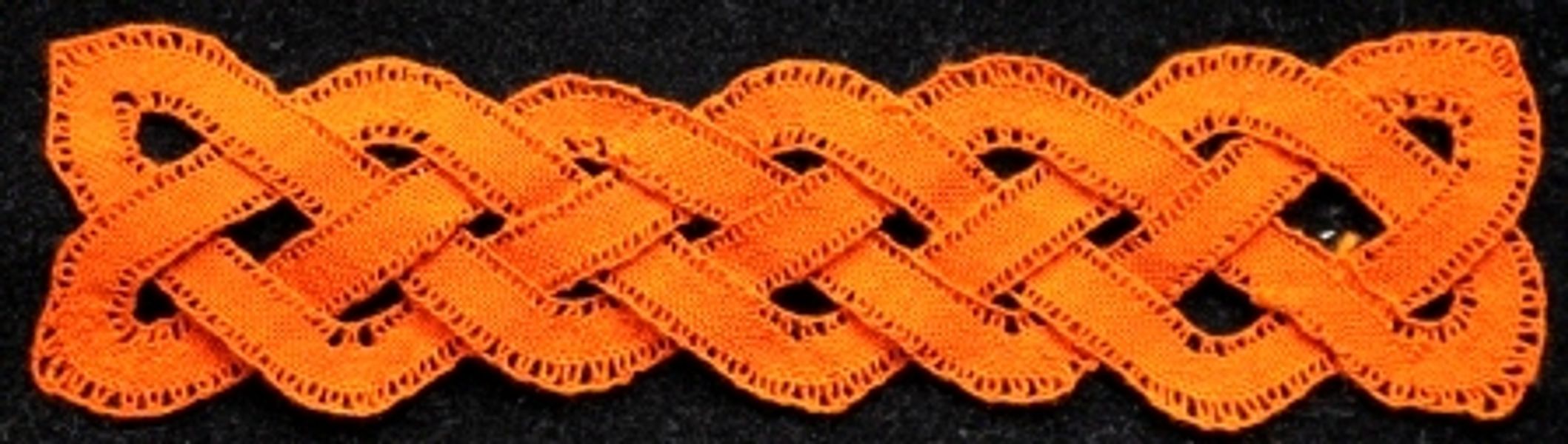 Whole Stitch Lace - Celtic Knot
