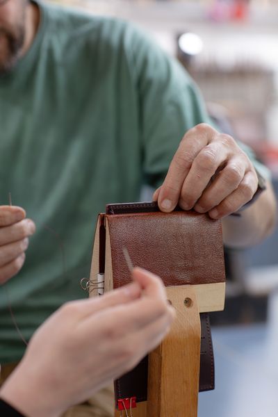 sadle stitching a wallet