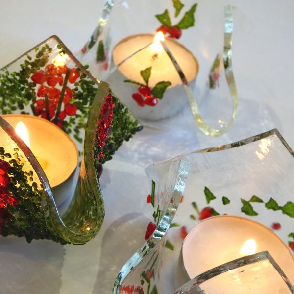 Christmas tealights are always popular - you can choose to make a couple plus around 5-6 other pieces on this workshop
