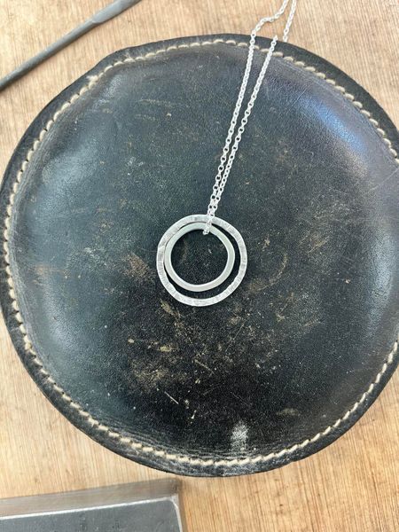2 circles necklace