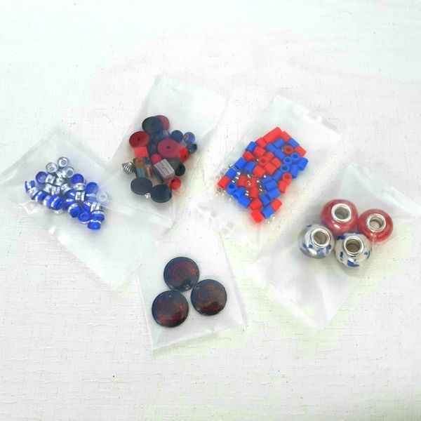 Red/Navy Kit - Main Bead Selection in Detail