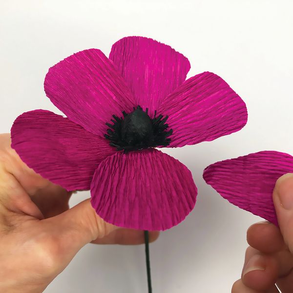 Bergin & Bath Paper flower kit - Anemone. Detail of making a paper anemone.