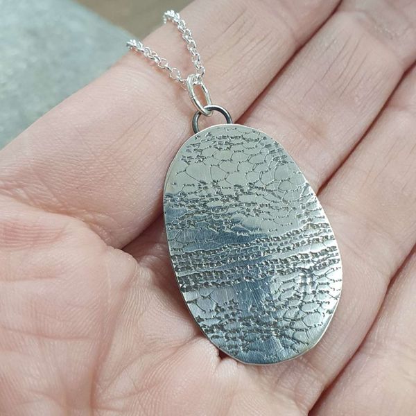 lace printed pendant