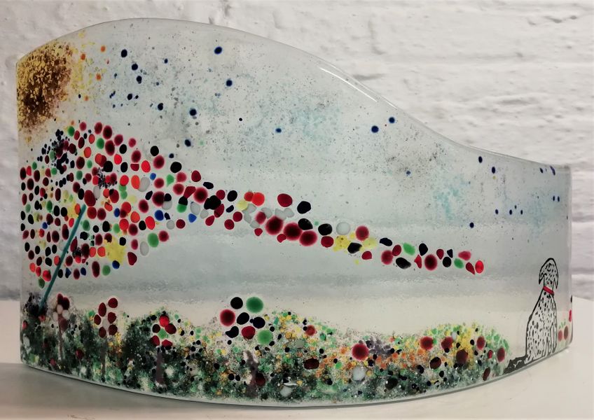 Fused glass standing curve