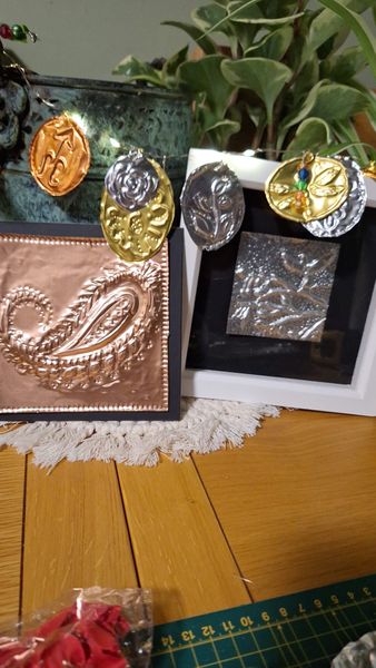 Foil Embossing workshop Lechlade Gloucestershire Wiltshire