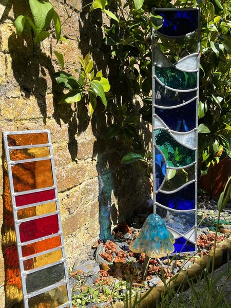 Design and make your own stained glass garden art in two days - even if you're a beginner!