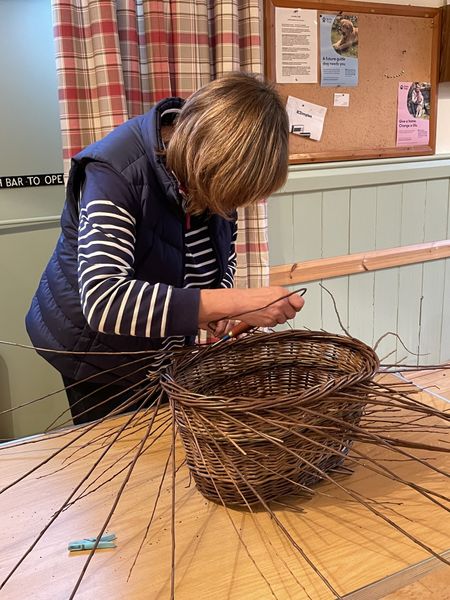 Oval 2 Day Basket Workshop - Finishing off the Basket Border