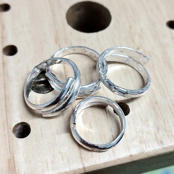 Students' Overlap Rings