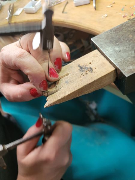 sawing a ring