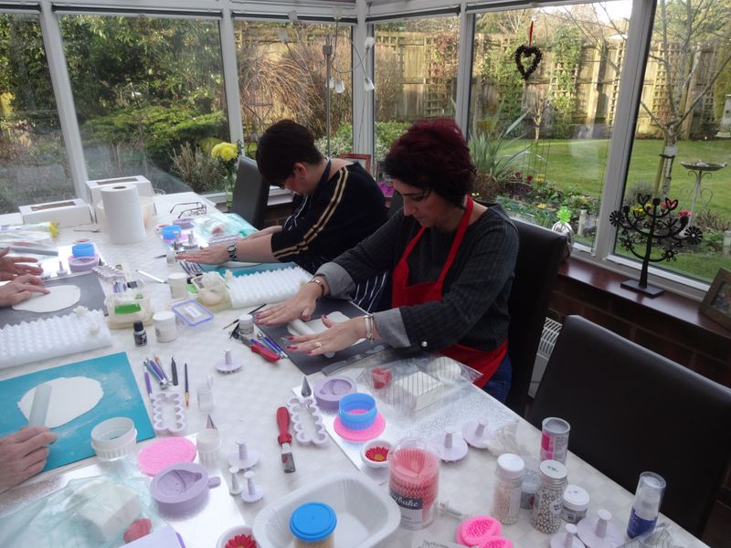 Students on a Cupcake Course in Worcestershire