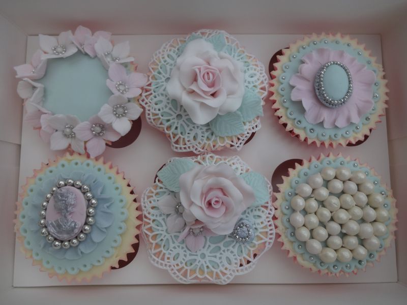 Vintage Cupcakes