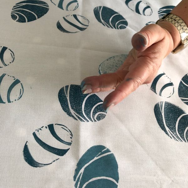 If you haven’t realised so far, block printing on fabric is addictive.