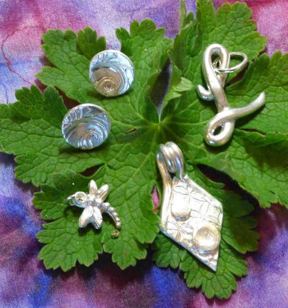 Make several pieces of Silver Jewellery on the Vitreus Art PMC for Beginners Class