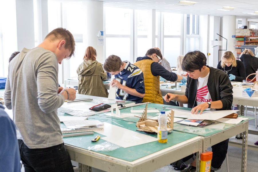 Students on Architecture for 15 - 17 Year Olds short course