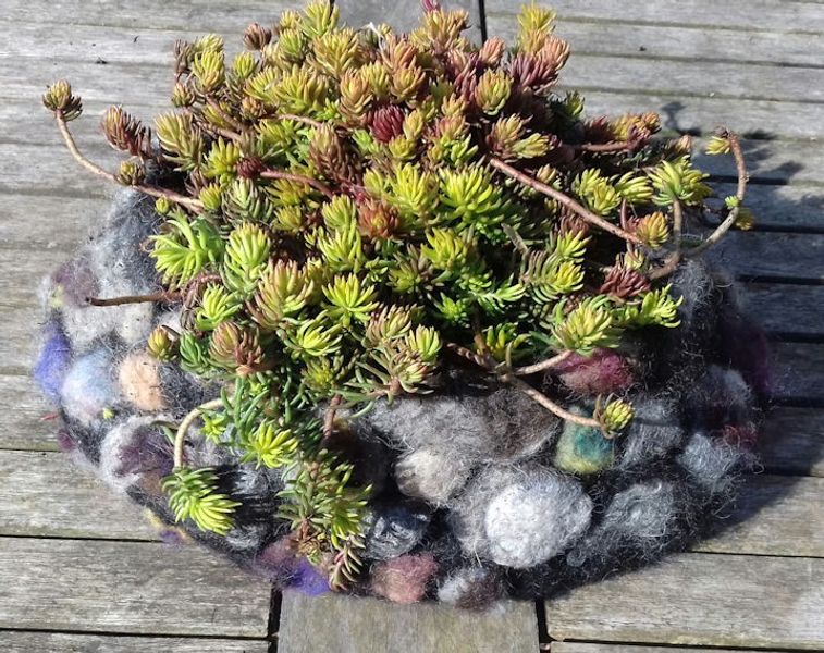 Stone effect planter