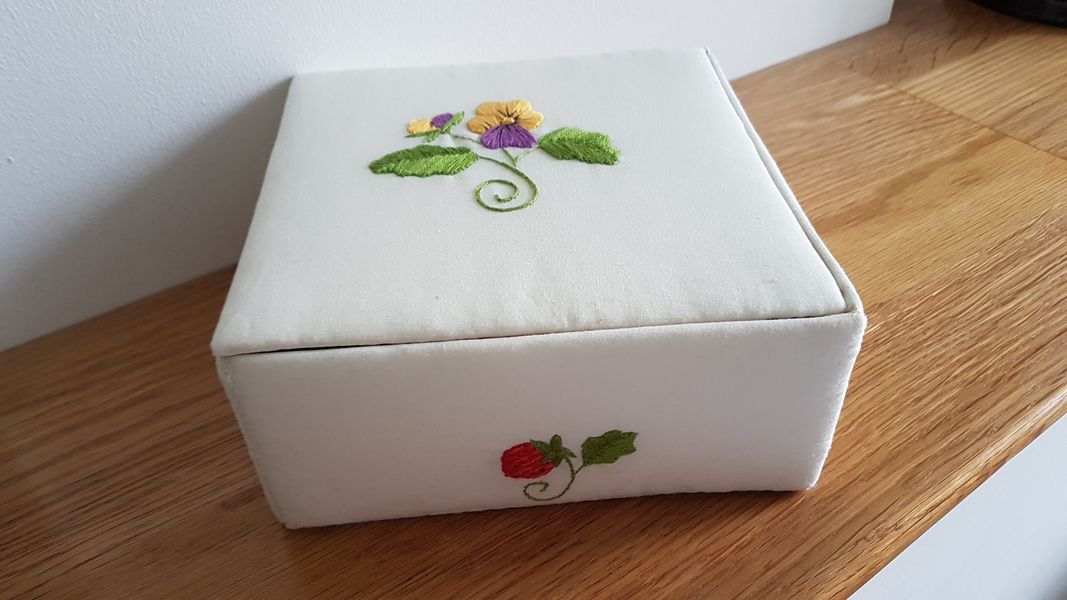 Simple embroidered box
