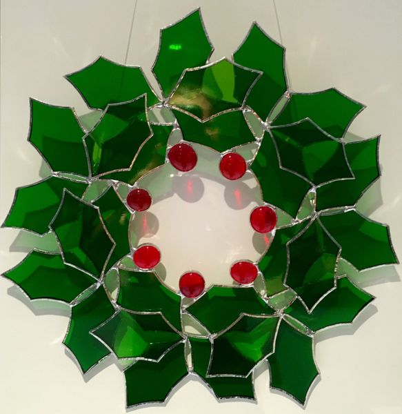 Stained glass: Christmas wreath at Flatford Mill