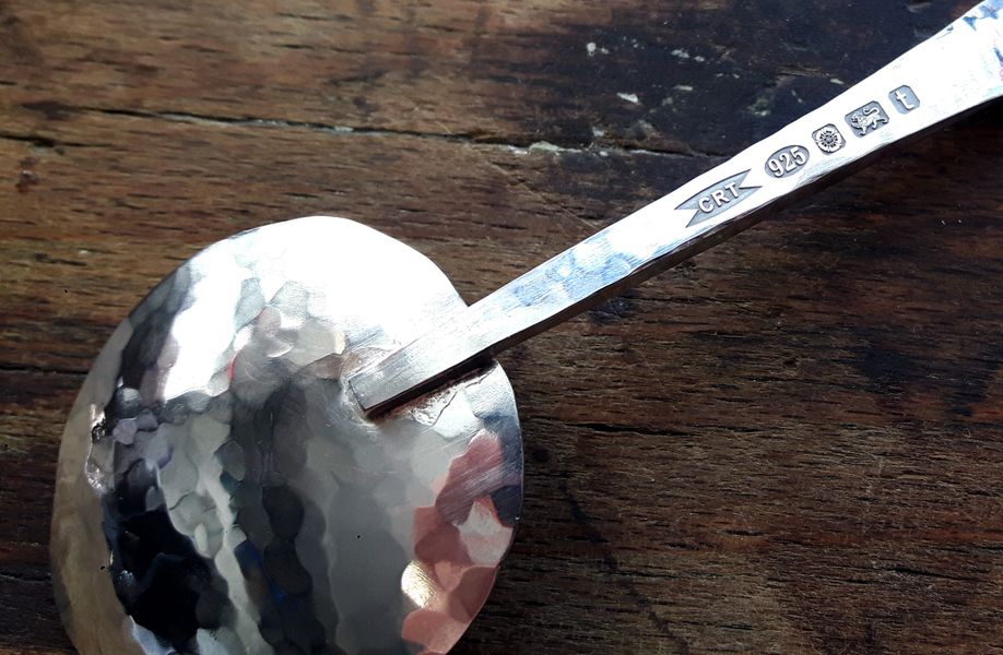 Des's spoon with it's hallmark.
