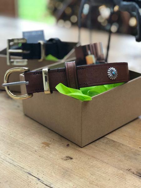 Take your belt home in a gift box.