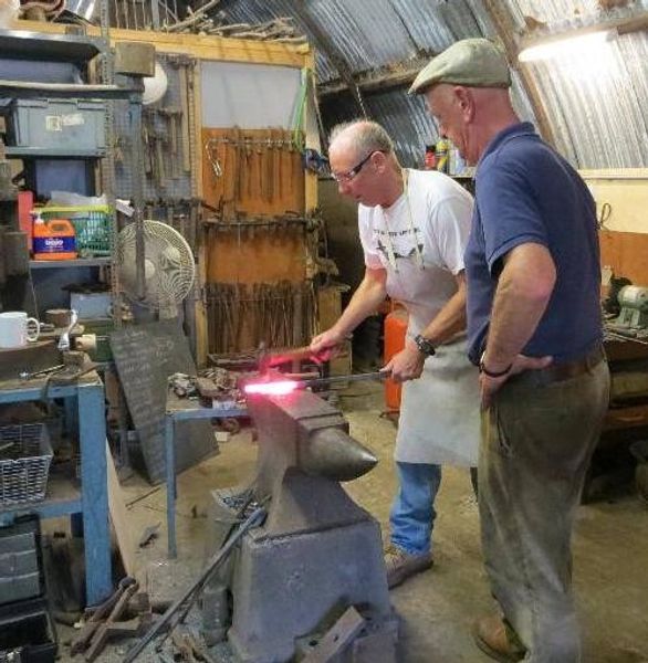 The Basic Hammer Strikes in Blacksmithing – CAST MASTER ELITE