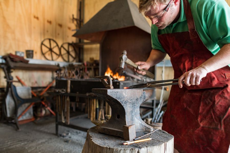 Blacksmithing workshop days