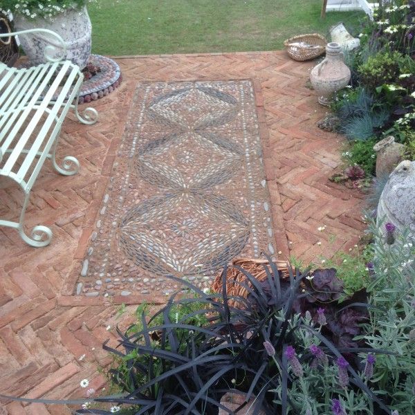 David James of Olicana Mosaics - Gold award winning show garden at Harrogate.