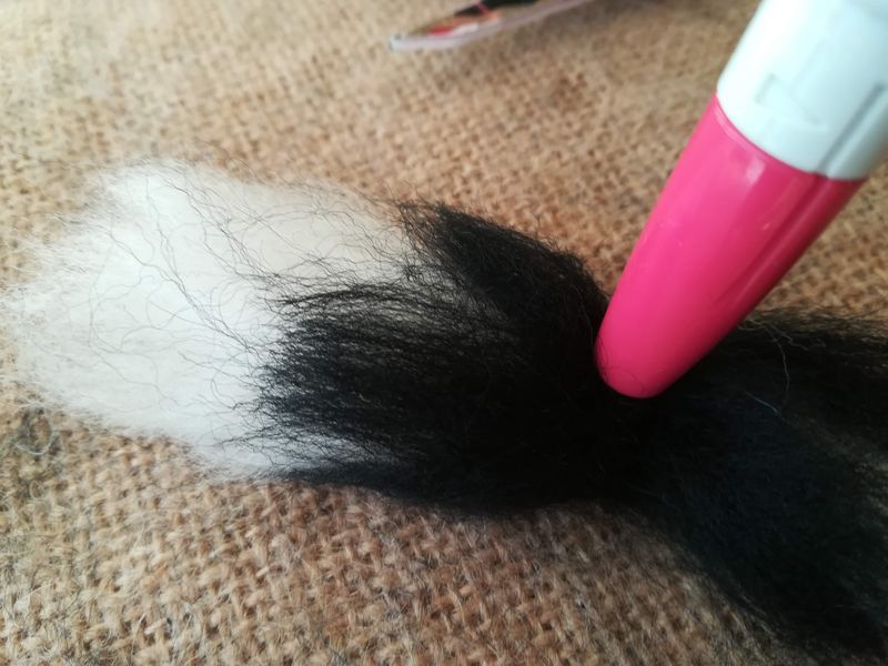 Adding long wool to the tail