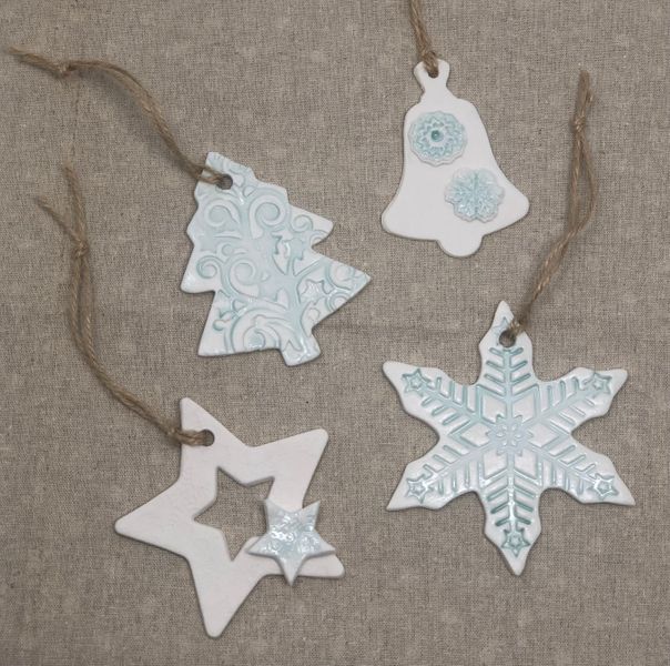 porcelain hanging decorations wth glaze