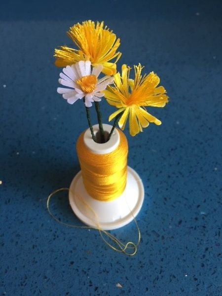 daisies and dandelions part of the wildflowers workshops